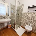 Baribello - 3 Bedrooms 3 Bathrooms - Station Daire