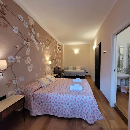 Baribello - 3 Bedrooms 3 Bathrooms - Station Apartment Bari