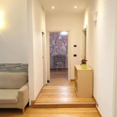 Baribello - 3 Bedrooms 3 Bathrooms - Station