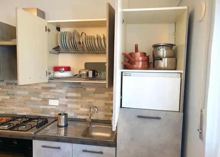 Baribello - 3 Bedrooms 3 Bathrooms - Station * Bari